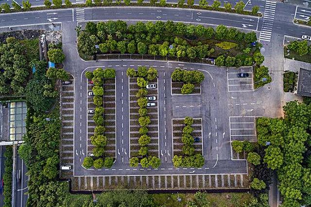 無(wú)人值守落地嘉興智慧產(chǎn)業(yè)創(chuàng  )新園 LoRa地磁C位出道